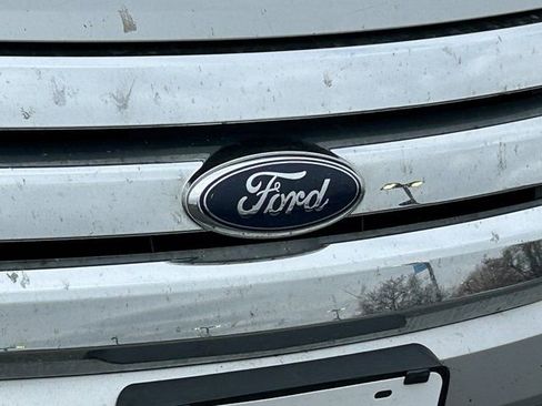 Used 2010 Ford Fusion Base image 10