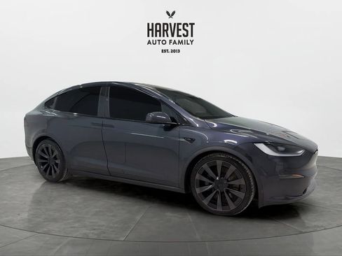 Used 2024 Tesla Model X image 9