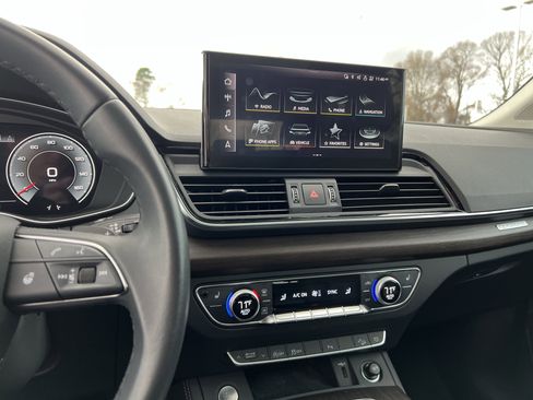 Used 2023 Audi Q5 2.0T Premium Plus w/ Premium Plus Package image 16