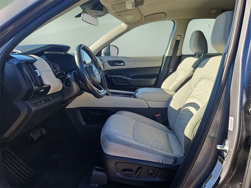 Used 2022 Nissan Pathfinder SV image 20