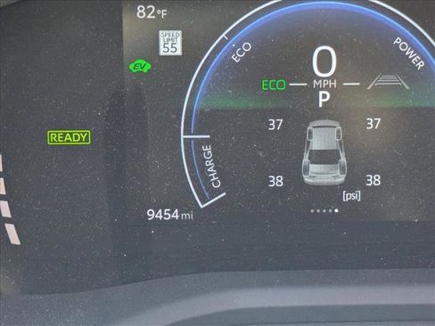 Used 2025 Toyota Camry SE FWD image 10