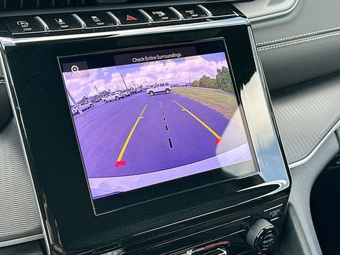 New 2025 Jeep Grand Cherokee L Laredo image 8