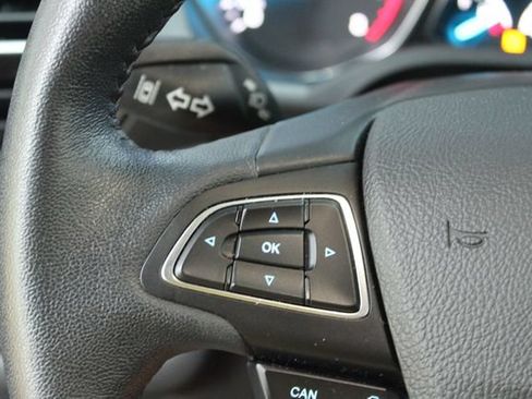 Used 2018 Ford Escape SEL w/ Ford Safe & Smart Package FWD image 10