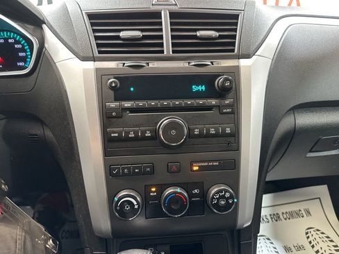 Used 2012 Chevrolet Traverse LT image 37