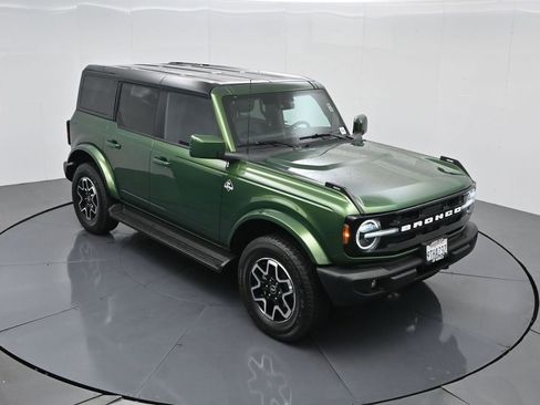 Used 2025 Ford Bronco Outer Banks image 53