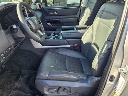 Used 2024 Toyota Tundra Limited image 9