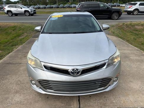 Used 2013 Toyota Avalon XLE Touring FWD image 6