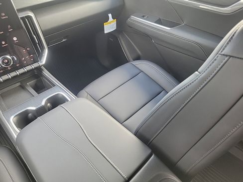 New 2026 GMC Acadia Elevation w/ Elevation Premium Package image 13