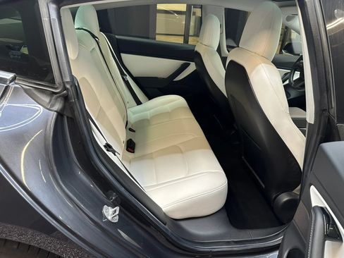 Used 2018 Tesla Model 3 Long Range AWD/4WD image 28