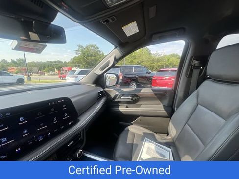 Certified 2025 Chevrolet Suburban Z71 AWD/4WD image 11