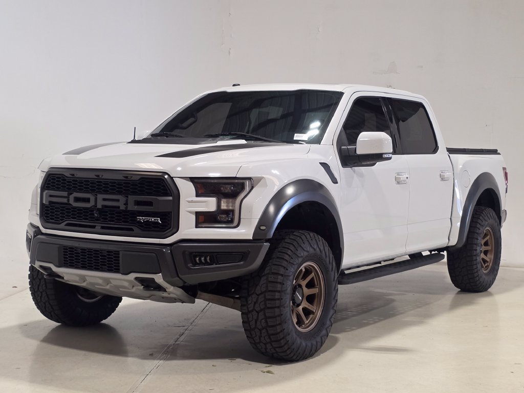 Used 2017 Ford F150 Raptor w/ Equipment Group 802A Luxury AWD/4WD image 1