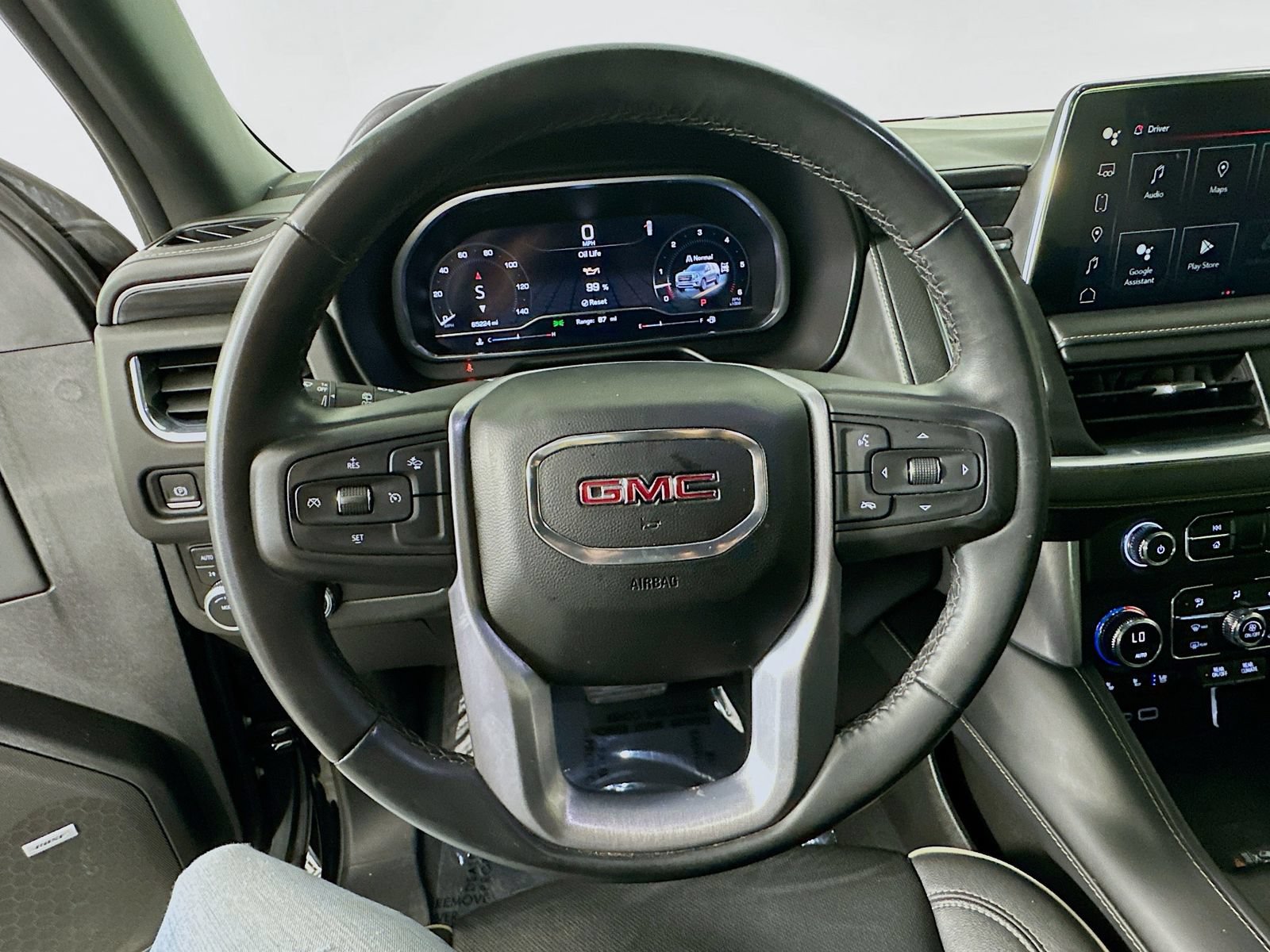 Used 2023 GMC Yukon SLT AWD/4WD image 11