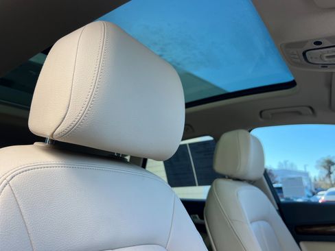 Used 2018 Audi Q5 2.0T Premium Plus w/ Premium Plus Package image 16