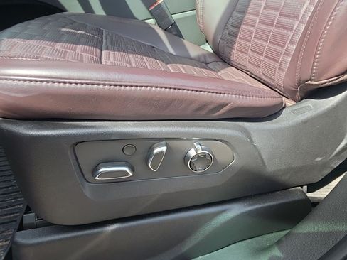 Certified 2023 Cadillac Escalade Sport Platinum w/ LPO, ONYX Package AWD/4WD image 25