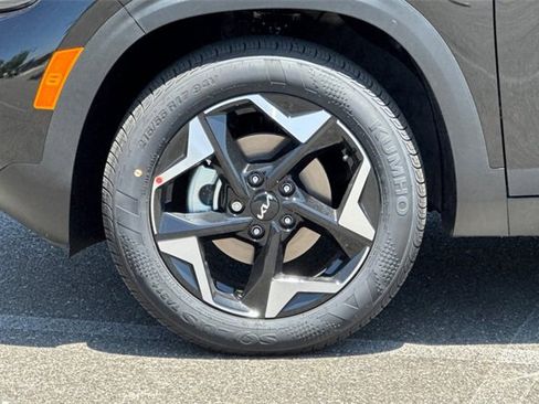 New 2025 Kia Seltos EX image 36