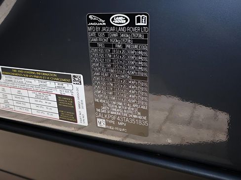 New 2026 Land Rover Range Rover SE image 27