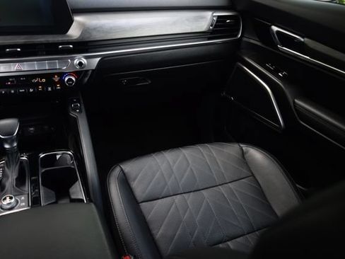 Used 2023 Kia Telluride EX X-Line AWD/4WD image 15