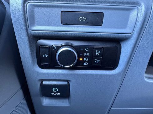 Used 2023 Ford F150 Lightning Pro image 34
