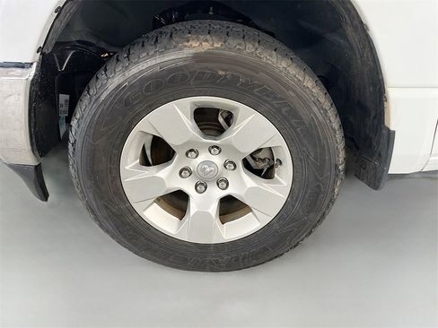 Used 2021 RAM 1500 Big Horn image 29