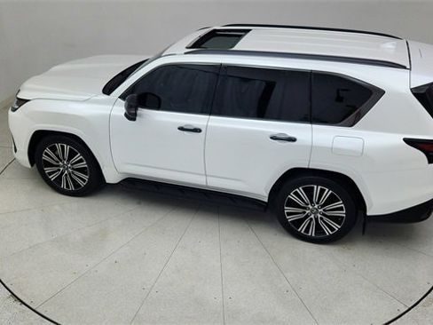 Used 2023 Lexus LX 600 4WD w/ Luxury Package image 82