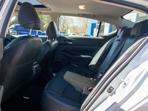 Used 2023 Nissan Altima 2.5 SL FWD image 7