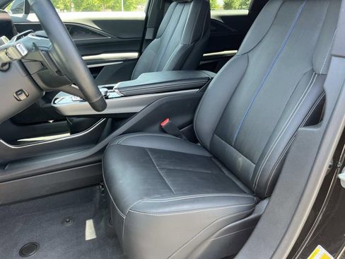 Used 2024 Cadillac Lyriq Sport RWD image 22