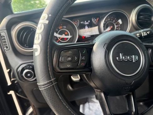 Used 2018 Jeep Wrangler Unlimited Sport AWD/4WD image 15