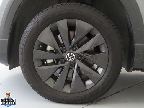 Used 2022 Volkswagen Taos S FWD image 28