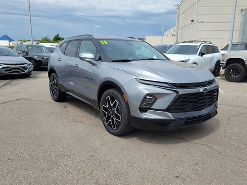 Used 2023 Chevrolet Blazer RS w/ Driver Confidence II Package FWD image 7