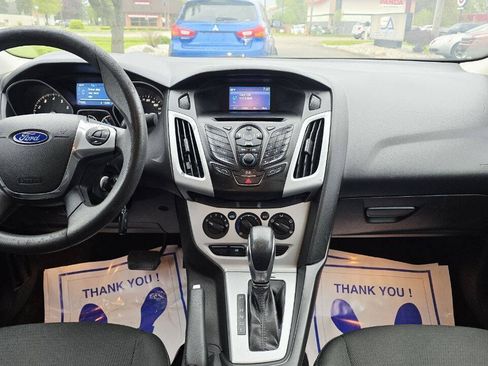 Used 2014 Ford Focus SE w/ SE Winter Package FWD image 15