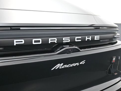 New 2026 Porsche Macan 4 Electric AWD/4WD image 14