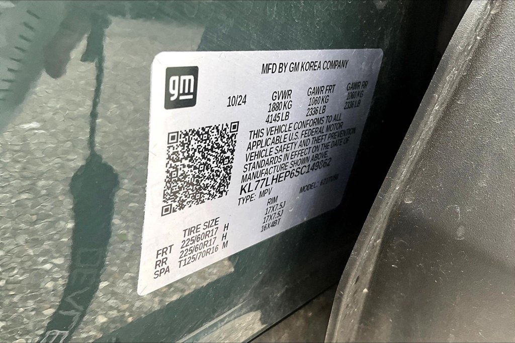 Used 2025 Chevrolet Trax LT FWD image 17