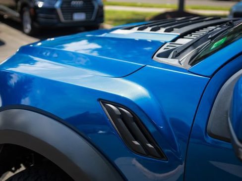 Used 2017 Ford F150 Raptor w/ Equipment Group 802A Luxury AWD/4WD image 13
