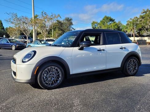 New 2026 MINI Cooper 4-Door Hardtop image 3