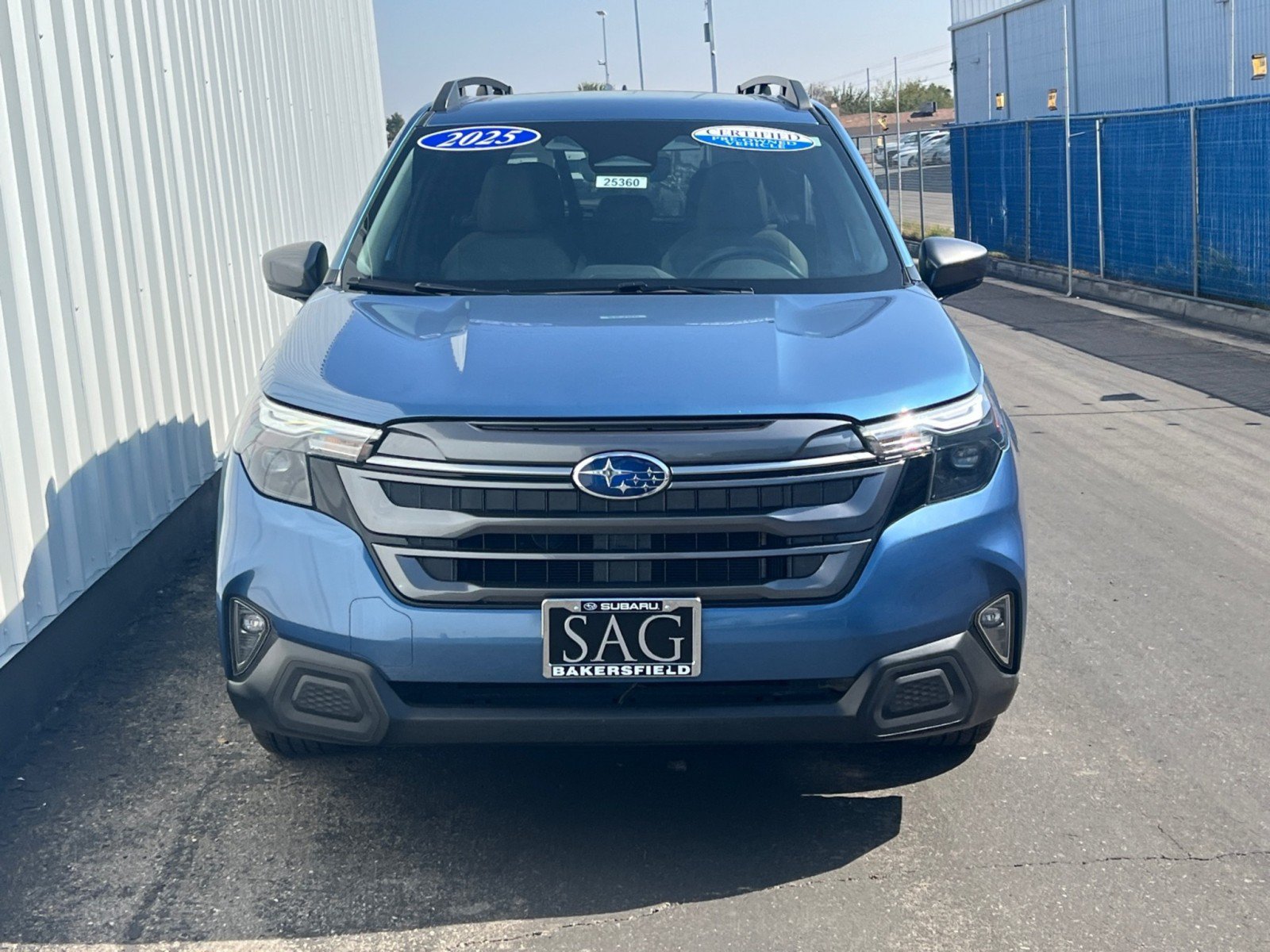 Used 2025 Subaru Forester Premium AWD/4WD image 2