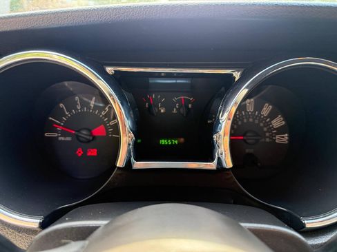 Used 2008 Ford Mustang Coupe RWD image 8