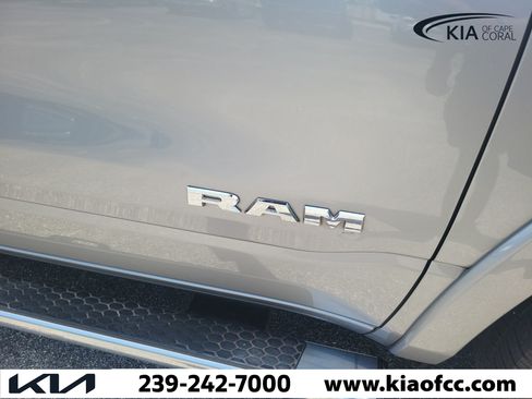 Used 2019 RAM 1500 Laramie RWD image 9