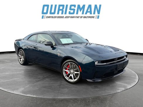 Used 2025 Dodge Charger R/T Scat Pack w/ Track Pack image 1