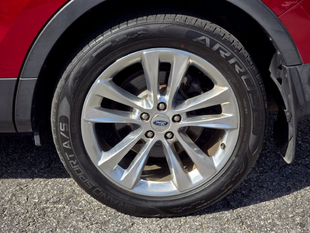 Used 2019 Ford Explorer XLT w/ Equipment Group 202A FWD image 24