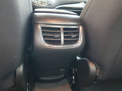 Used 2025 Chevrolet Malibu LT FWD image 16