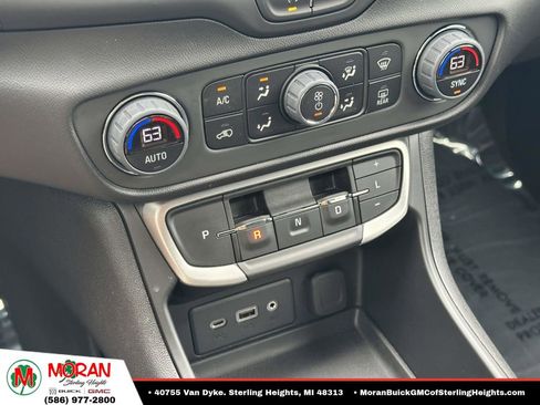Certified 2023 GMC Terrain SLE w/ Driver Convenience Package FWD image 27