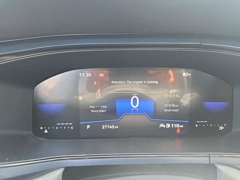 Used 2023 Volkswagen Taos SE FWD image 6