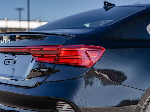 Used 2023 Kia Forte GT-Line image 14