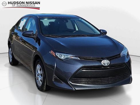Used 2019 Toyota Corolla L FWD image 1