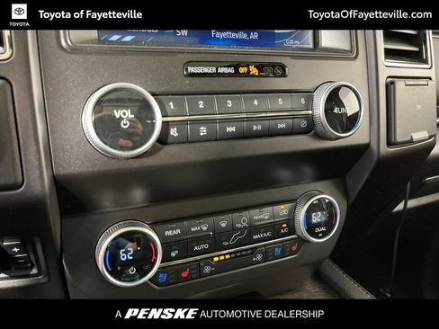 Used 2021 Ford Expedition Limited AWD/4WD image 33