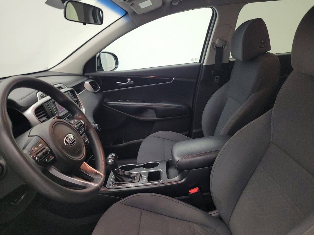 Used 2017 Kia Sorento AWD image 17