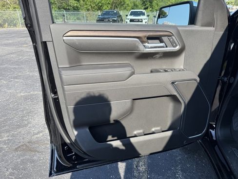 New 2026 Chevrolet Silverado 1500 LT image 18