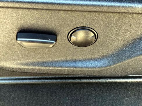 Used 2024 Ford F250 XLT image 11