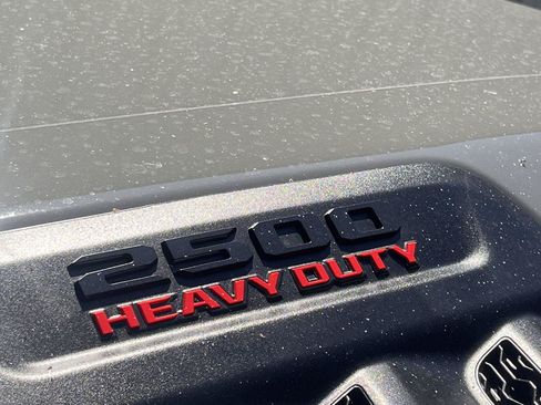 Used 2026 RAM 2500 Limited AWD/4WD image 13
