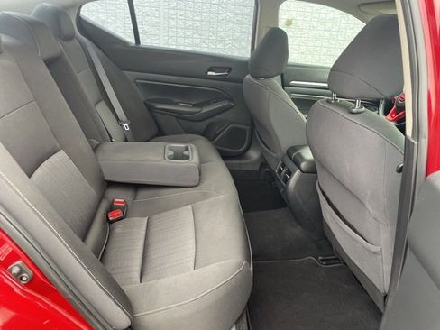 Used 2019 Nissan Altima 2.5 SV image 15